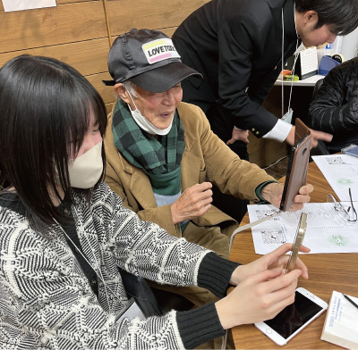 学生団体ふーぷ高齢者スマホ教室 写真